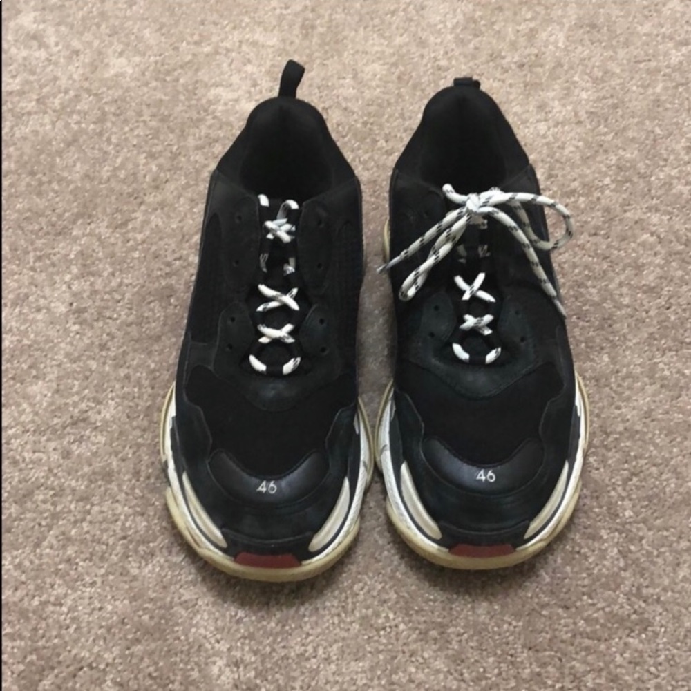 Men Balenciagas